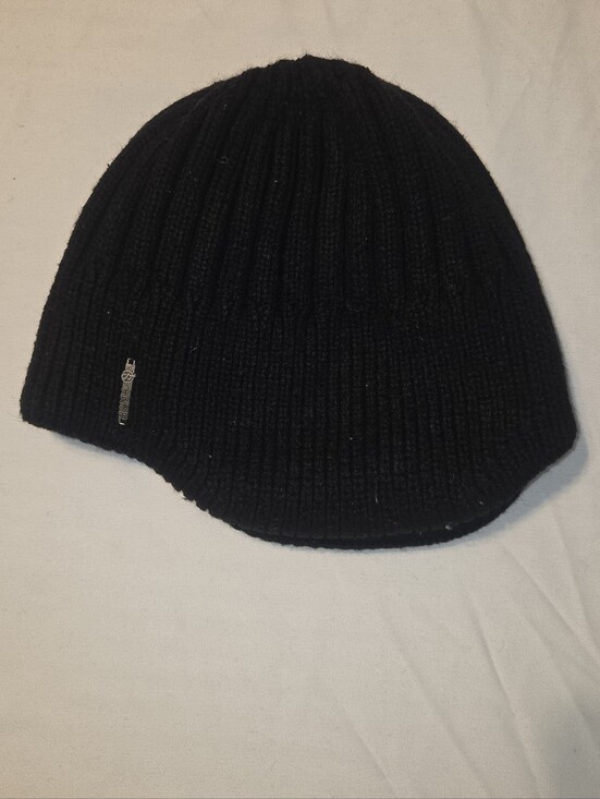 Other - Black Ribbed Knit Beanie Hat